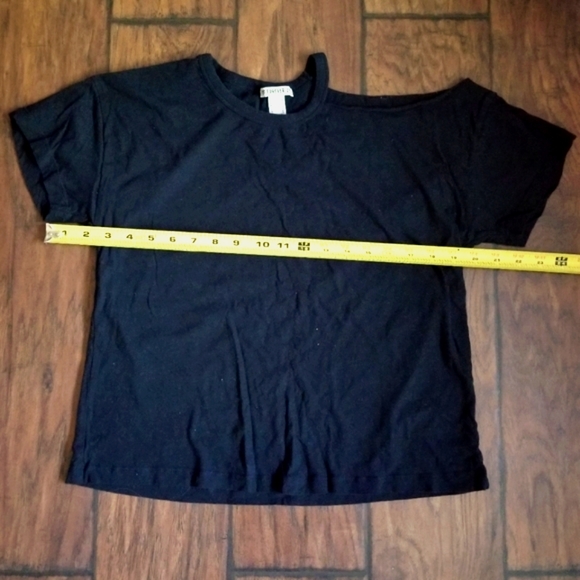 Forever 21 asymmetrical top - Picture 3 of 7